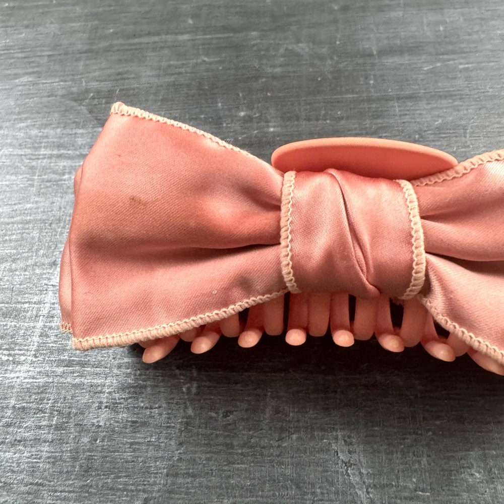 Sincerely Jules Claw Clip Large Satin Bow in Dusty Rose Pink - Picture 6 of 8